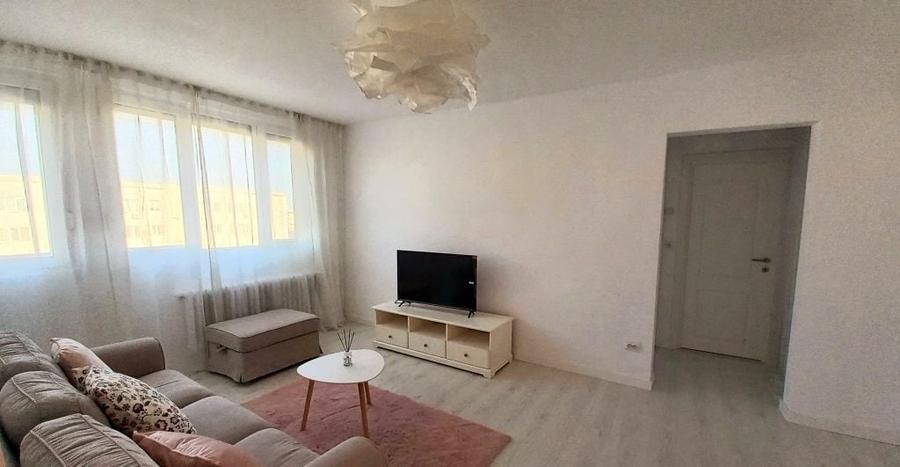 Apartament de 2 camere renovat, etaj 10/10 – la 7 min de metrou Iancului - 1