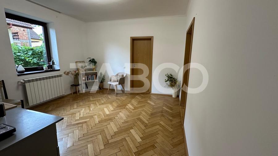 Casa curte libera 300mp 8 camere individuala zona Calea Poplacii Sibiu - 11