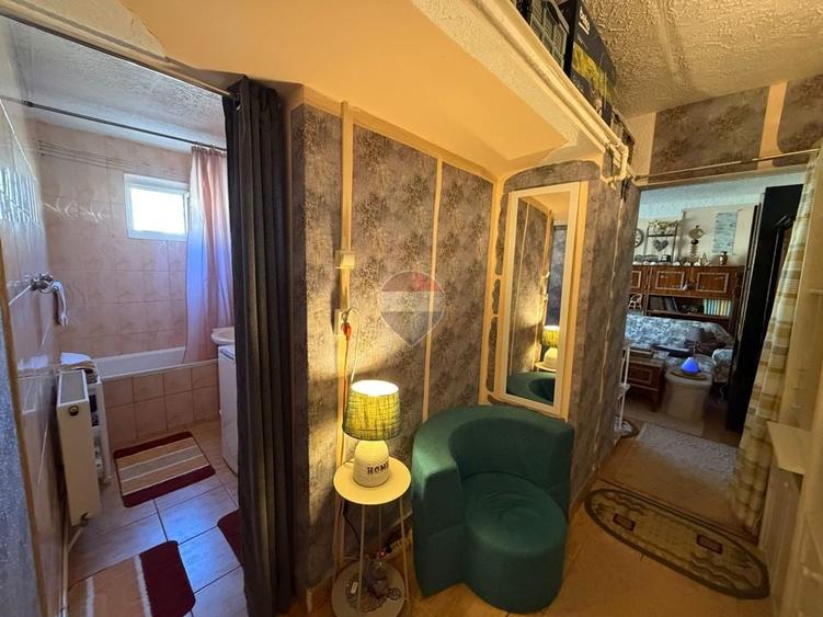 Apartament cu 2 camere decomandat în Hotvon