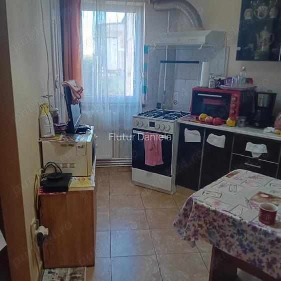 Apartament 2 camere Micalaca zona 700 Apartament 2 camere Micalaca zona 700