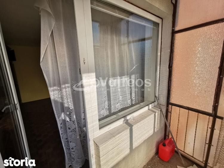 Re?i?a, apartament 4 camere (2X2), 120 mp, etaj 2, zona Universitate - 11