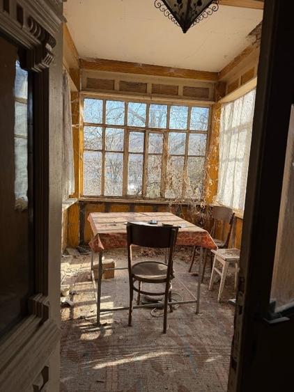 Casa Posesti Prahova fost maternitate 1600 mp - 1