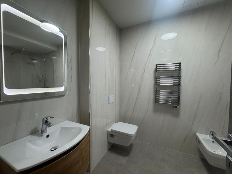 3 camere PREMIUM| 135 MP + 22 MP terasa - 8