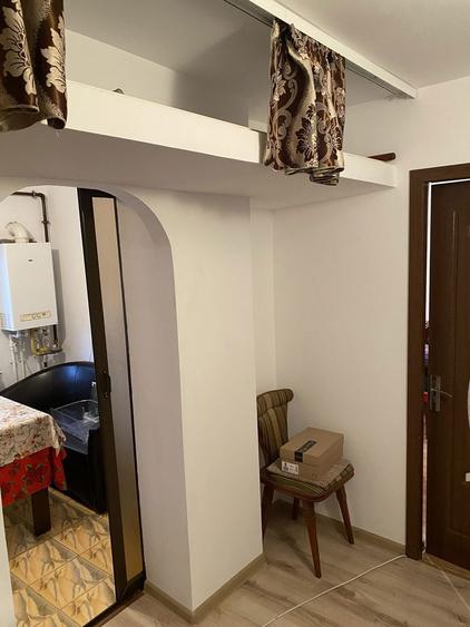 Inchiriez apartament 2 camere - 4