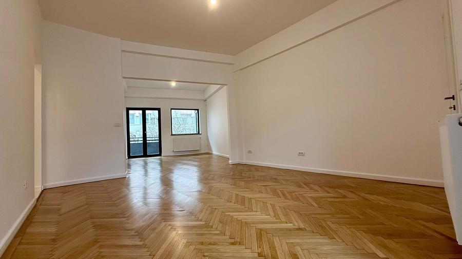 Vânzare 3 camere Pta Amnzei -renovat premium, fără risc - 2