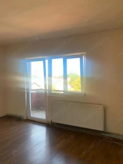 Vand apartament , 2 camere , semidecomandat , Micro 5 , Cornet - 6