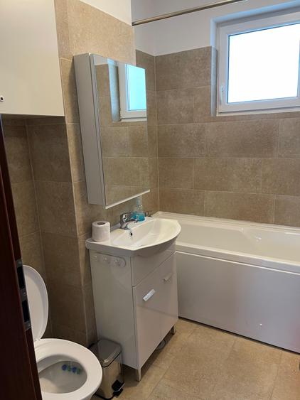 Apartament 2 camere decomandat, Amurgului langa Mall La Strada, parcare, mobilat - 2