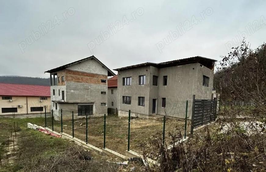 Propietar vand casa noua Bocsa - 4