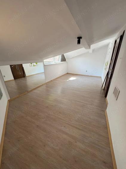 Inchiriem Casa primitoare pe Decebal. 5 camere + curte. Ideala pentru Educatie Creativitate Birouri - 9