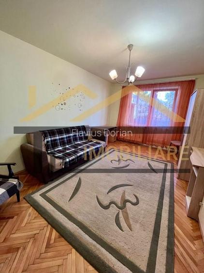 Apartament de 2 camere, decomandat, 60mp, Zona UMF