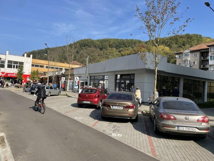 Inchiriez spatiu comercial central 500m2 - 1