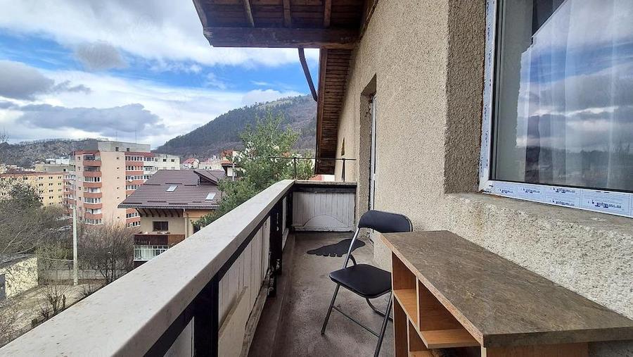 Racadau, locuinta cu 3 camere, bloc vila la poalele padurii. - 12