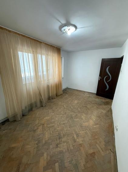 2 Camere Decomandate – Etaj 1 – Zona Narcisa - 6