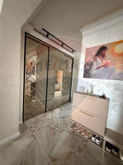 Apartament cu 4 camere de vânzare în zona Sarari - 9