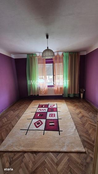 Casă cu 2 camere în Central