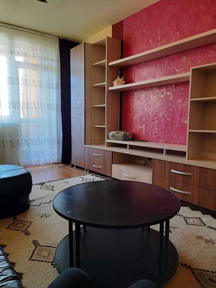 Inchiriez apartament - 2