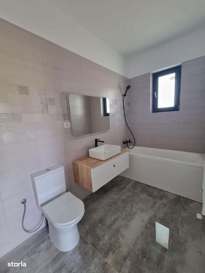 DOMNESTI | Casa parter | toate utilitatile | placa beton | asfalt - 2