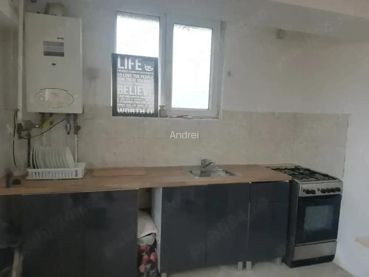 Proprietar inchiriez spa?iu comercial