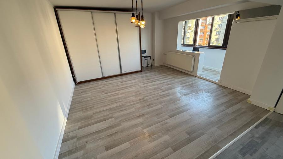 3 camere renovat, bloc 1992, Tineretului - 6