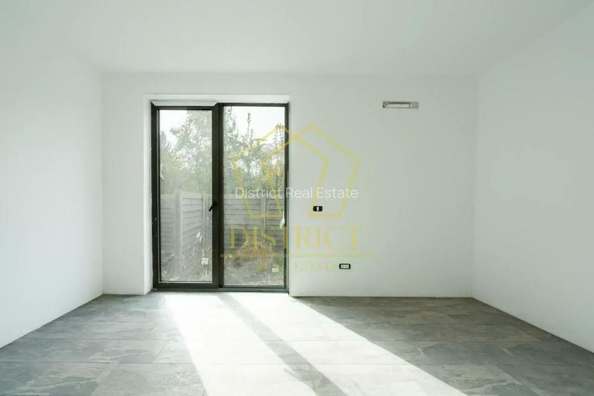Apartament cu 2 camere semidecomandat în Lipovei