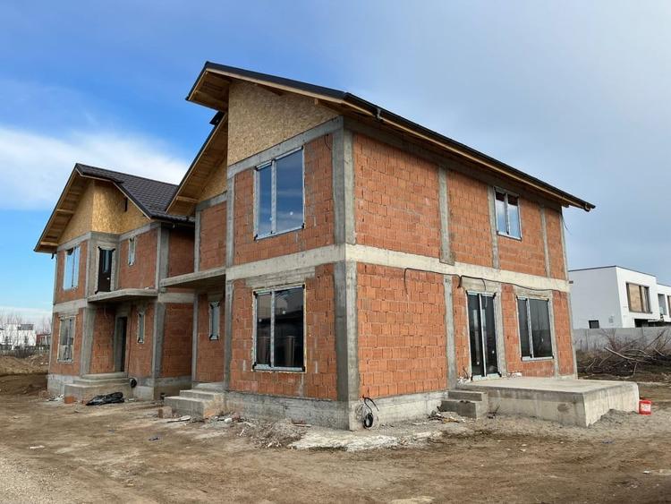 De vanzare vila individuala 5 camere zona noua Tunari - 9