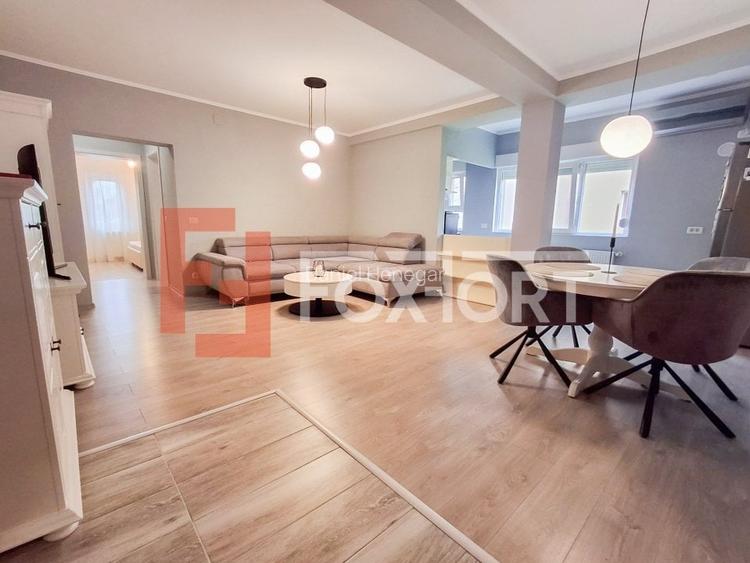 Apartament cu 3 camere semidecomandat, mobilat în Giroc Apartament cu 3 camere semidecomandat, mobilat în Giroc