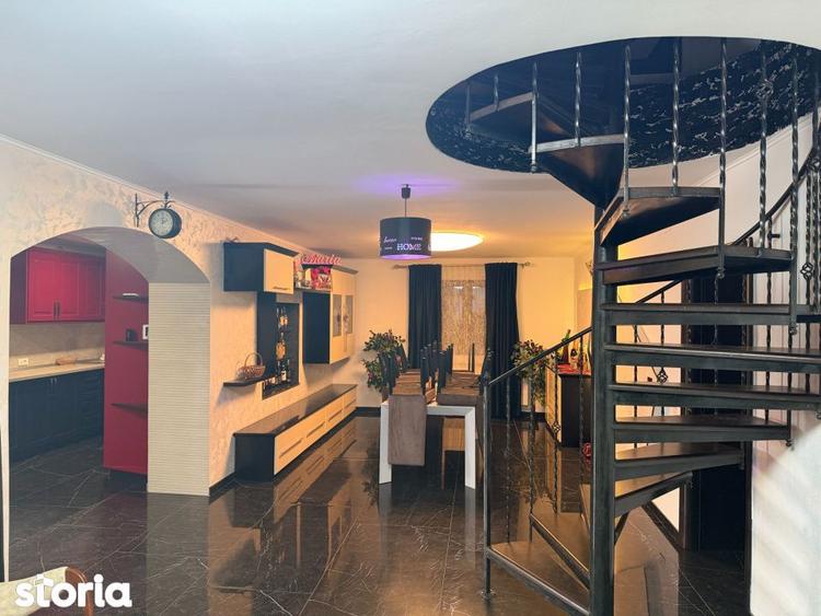 Casa 240 mp utili, 5000 mp teren + afacere la cheie, restaurant, zona - 12