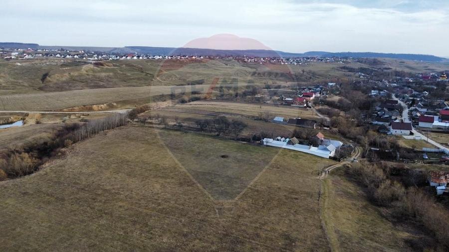 Teren 2925 mp comuna Mitocu Dragomirnei - 11