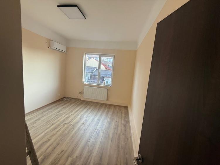 Apartament de inchiriat 3 camere Eroii Revolutiei - 5