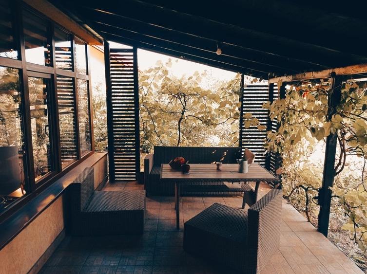 casa / vila Bascov , mobilata / utilata , finisaje moderne ! - 3