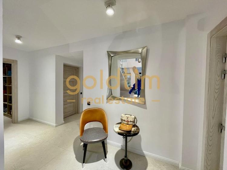 UNICA/ABSOLUT SUPERBA/ VILA INDIVIDUALA/IANCU NICOLAE/CURTE GENEROASA - 50