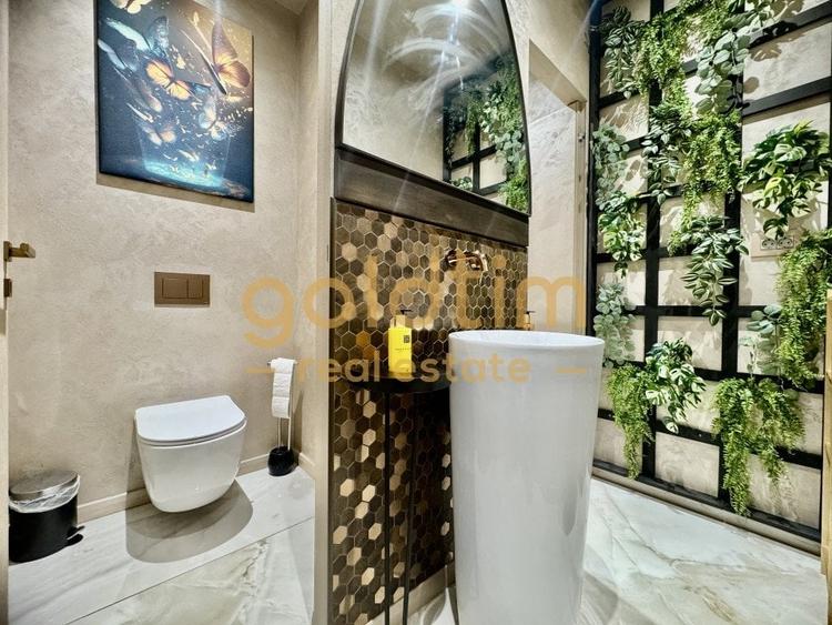 SPATIU VITRINA/ PRETABIL SALON INFRUMUSETARE - 18