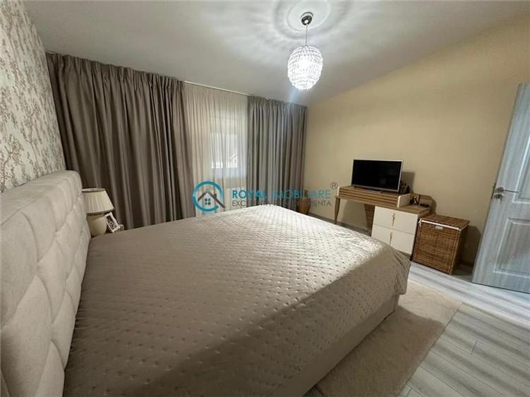 Duplex cu 5 camere cu Canalizare în Bucov