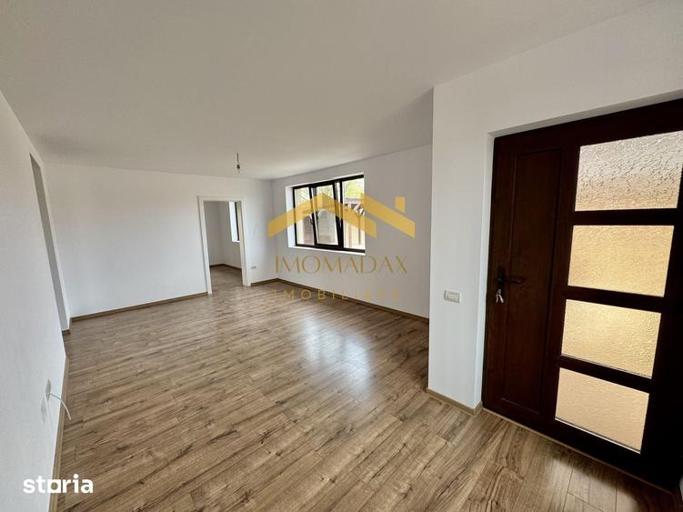 Casă cu 3 camere cu Teren 410 Mp în Sânmihaiu Român