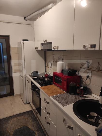 Apartament cu 3 camere decomandat, mobilat în Valea Lupului
