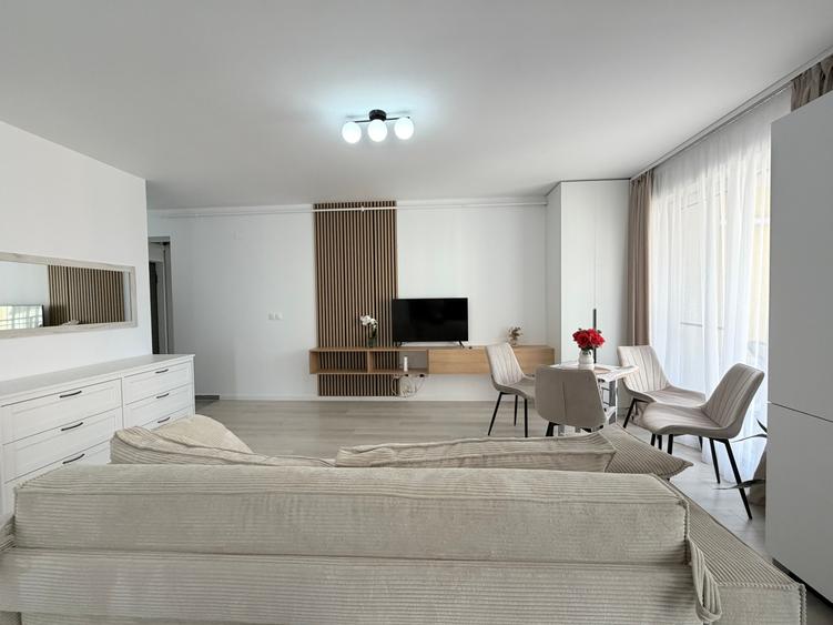 Apartament cu 3 camere în Lipovei