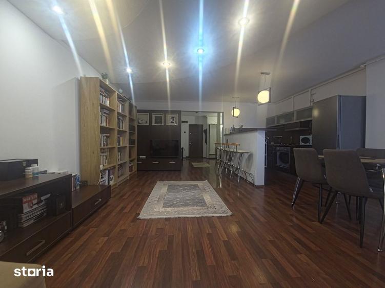 Apartament cu 3 camere decomandat, mobilat în Delfinariu