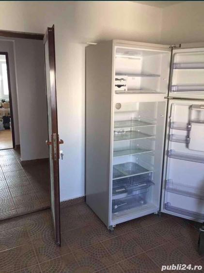 Apartament cu 4 camere decomandat în Murfatlar