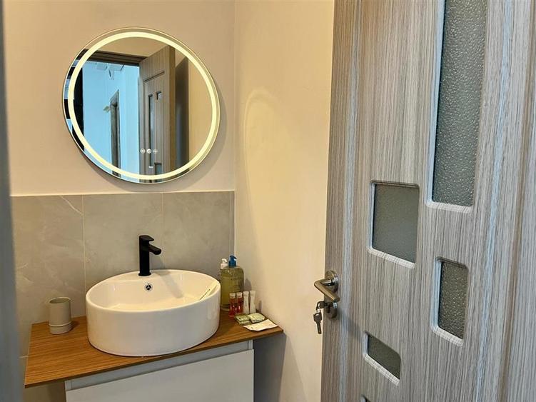 Apartament cu 2 camere decomandat în Central