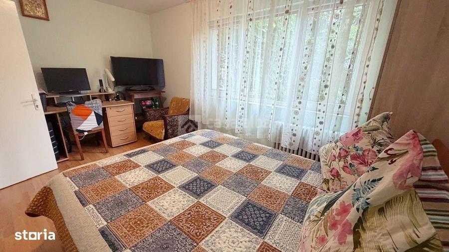 Apartament cu 2 camere semidecomandat în Podu Roș