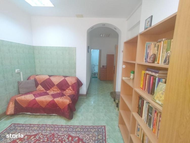 Garsonieră în Rovine
