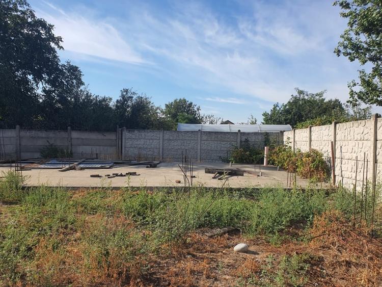 Teren Construcții intravilan de 850 mp, în Exterior Est