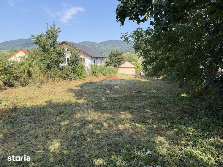 Casă cu 3 camere cu Teren 900 Mp în Soveja