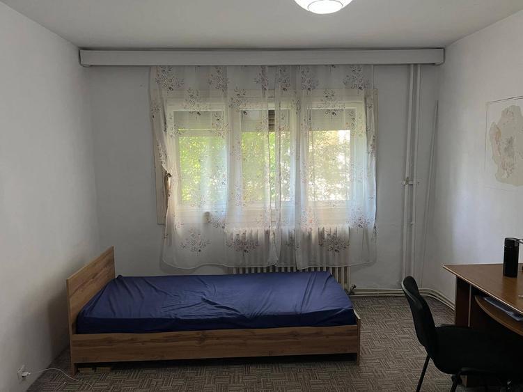 Apartament cu 3 camere decomandat, mobilat în Mănăștur
