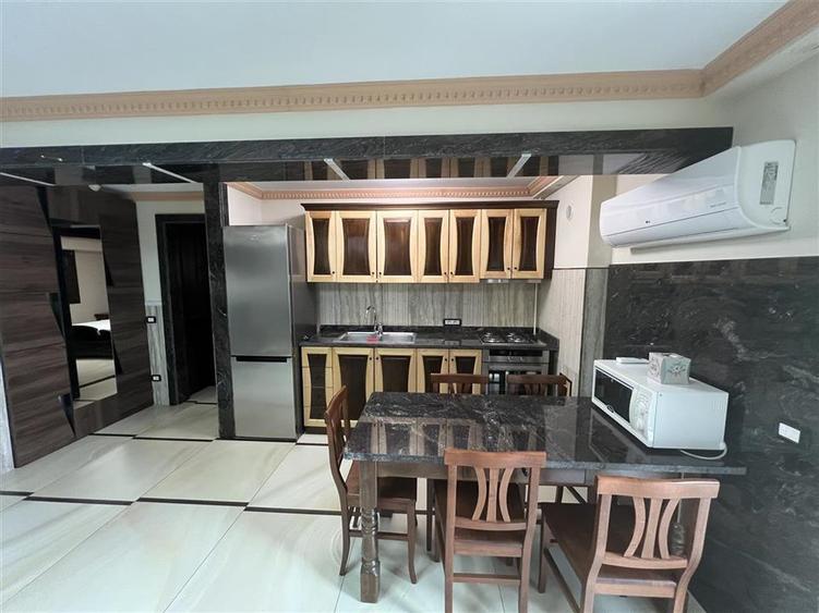 Apartament cu 3 camere decomandat, mobilat în Brăilei