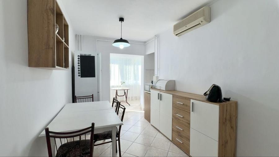 Apartament cu 2 camere decomandat în Bucovina