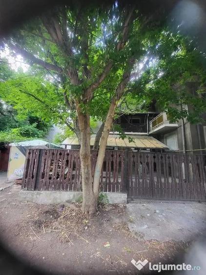Casă cu 7 camere cu Teren 117 Mp în Ultracentral