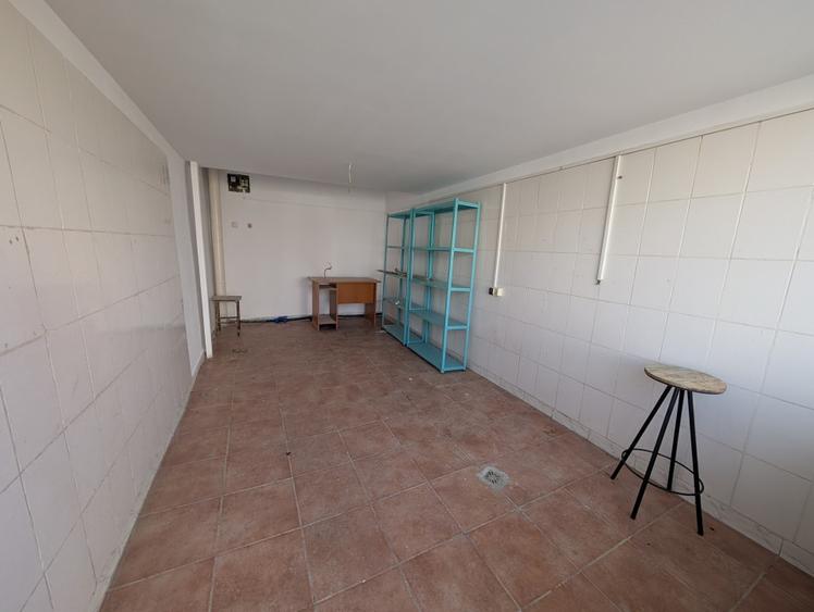 Spațiu comercial, de 30 mp, în Gară