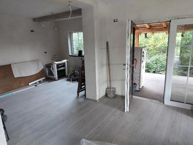 Casă cu Teren 1200 Mp în Copăcelu