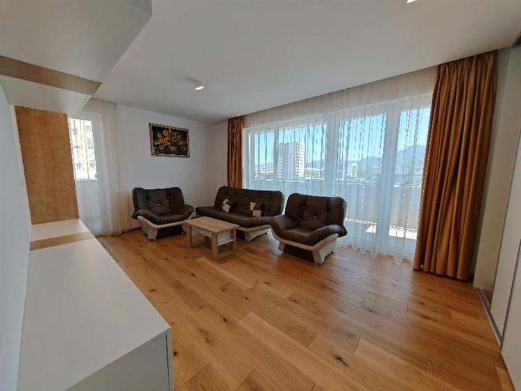 Apartament cu 3 camere decomandat, mobilat în Astra